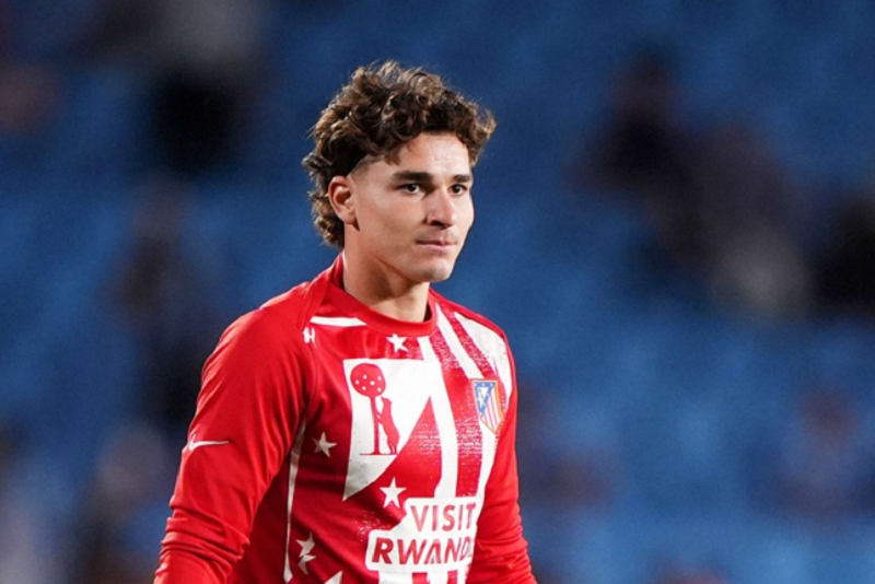 Julian Alvarez nổi lên như lời giải cho cơn khát bàn thắng của Arsenal